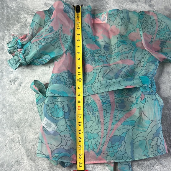 NWOT Selkie Wrap Top Blouse Champagne Mod Print Size 4 - Picture 11 of 12